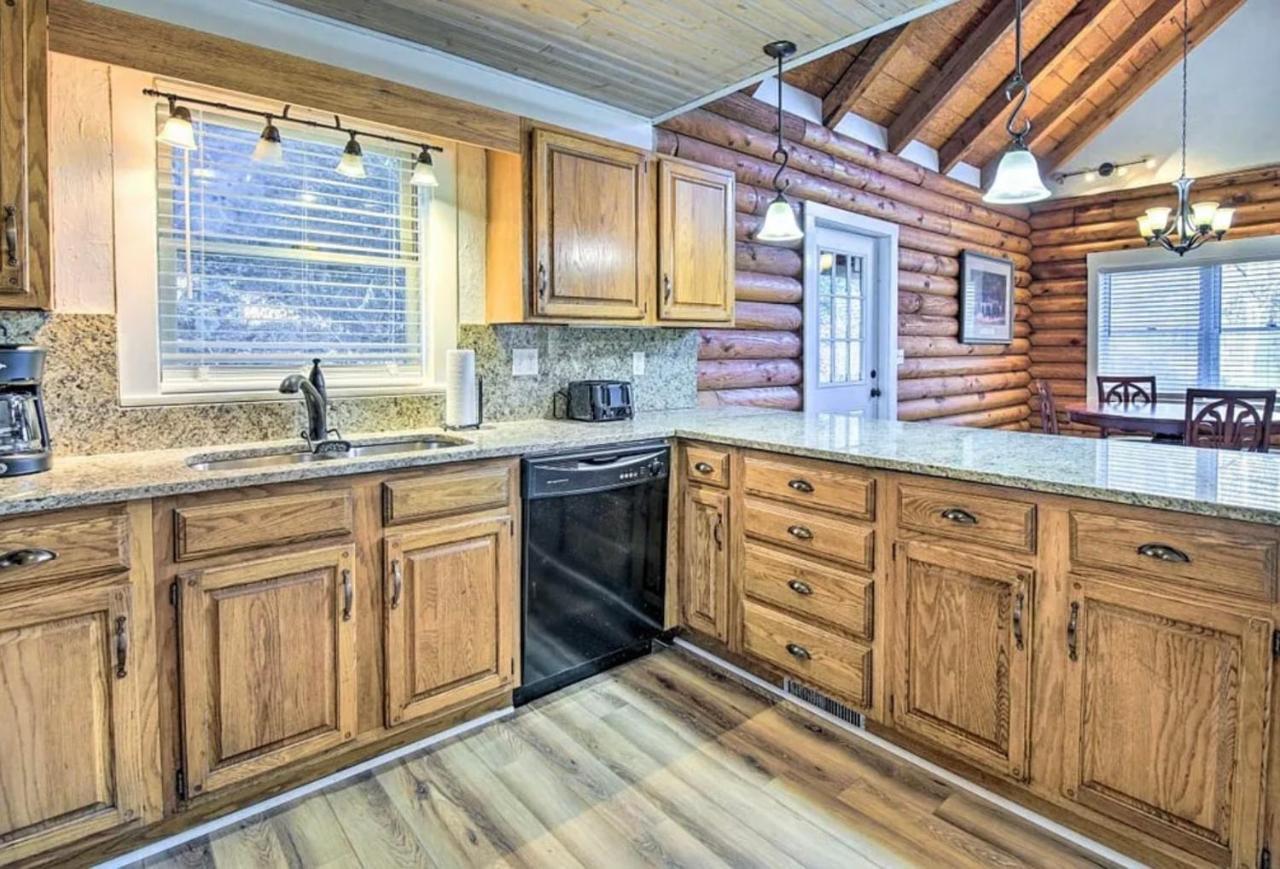 Smokey Mountain Hideaway Villa Gatlinburg Exterior foto
